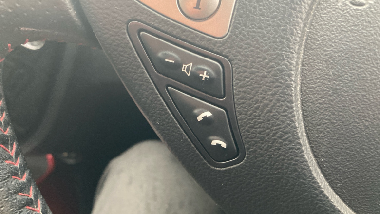 Nissan Juke 1.5 dCi Tekna 5dr Diesel Hatchback